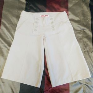 GUESS CAPRI SHORTS